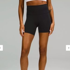 NWT: Lululemon Wunder Train High-Rise Short 6", sz 8, black